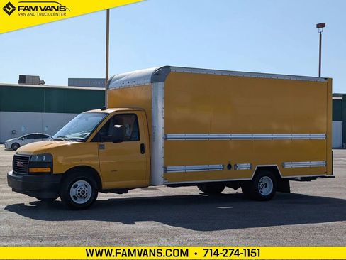Used 2021 GMC Savana 3500 Extended w/ Power Convenience Package RWD image 3