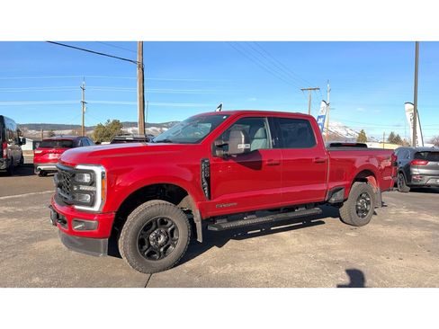 Used 2023 Ford F250 XLT w/ XLT Premium Package image 4