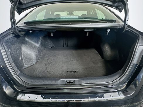 Used 2023 Nissan Altima 2.5 SV FWD image 28