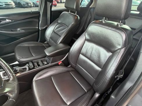 Used 2018 Chevrolet Cruze Premier w/ Enhanced Convenience Package image 9