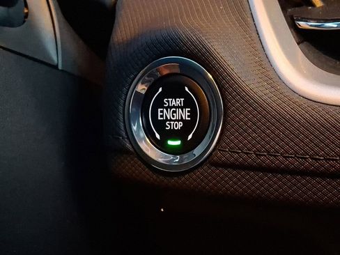 Used 2024 Chevrolet TrailBlazer LS w/ LS Convenience Package image 21