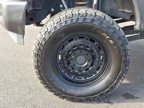 Certified 2018 Ford F250 Platinum w/ Platinum Ultimate Package image 9