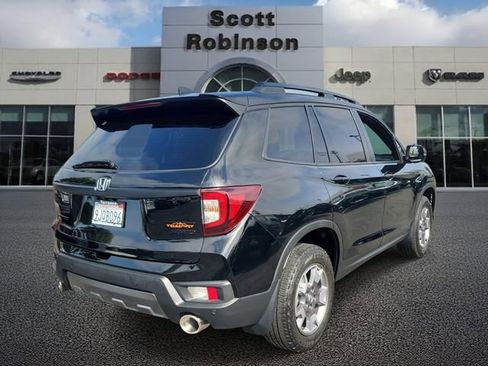 Used 2023 Honda Passport TrailSport image 4