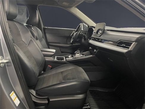 Used 2023 Mitsubishi Outlander SE image 15