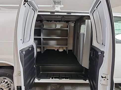 New 2025 Chevrolet Express 3500 w/ Driver Convenience Package image 13