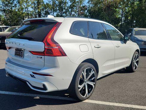 Certified 2023 Volvo XC60 B5 Ultimate AWD/4WD image 6