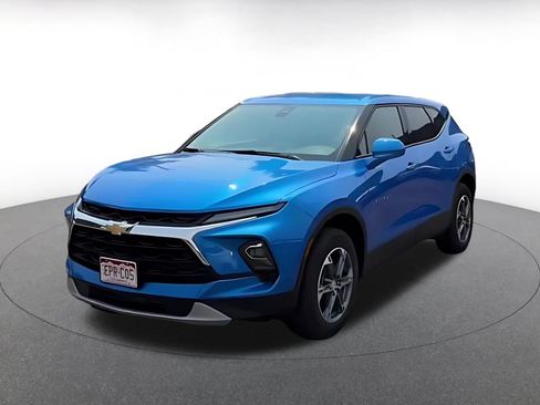 Used 2026 Chevrolet Blazer LT AWD/4WD image 8