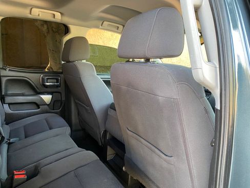 Used 2018 Chevrolet Silverado 1500 LT AWD/4WD image 42
