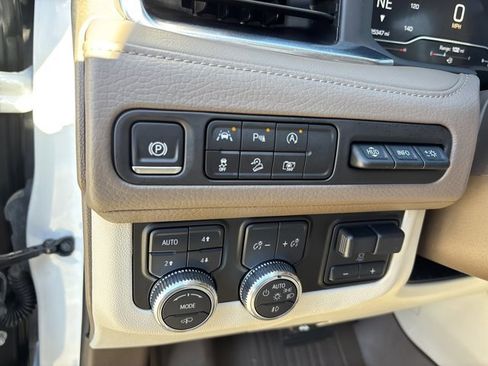 Used 2024 GMC Yukon Denali w/ Max Trailering Package image 29