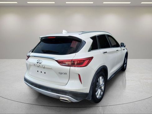 Used 2021 INFINITI QX50 Essential w/ Convenience Package FWD image 16