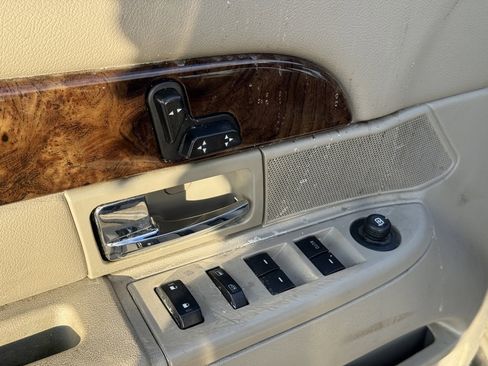 Used 2010 Mercury Grand Marquis LS image 11