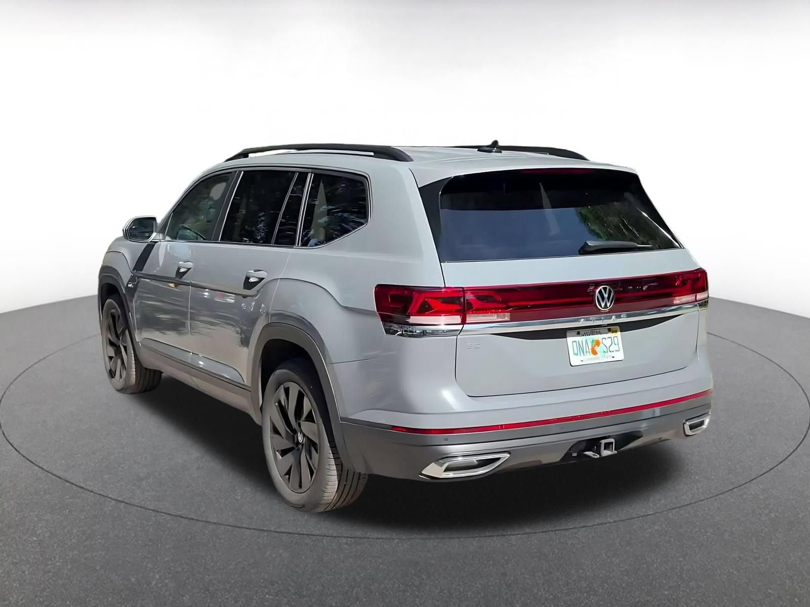 Used 2026 Volkswagen Atlas SE FWD image 10