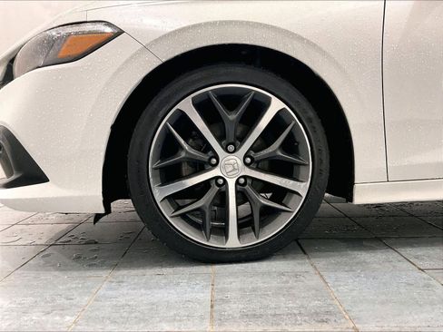 Used 2023 Honda Civic Touring image 7