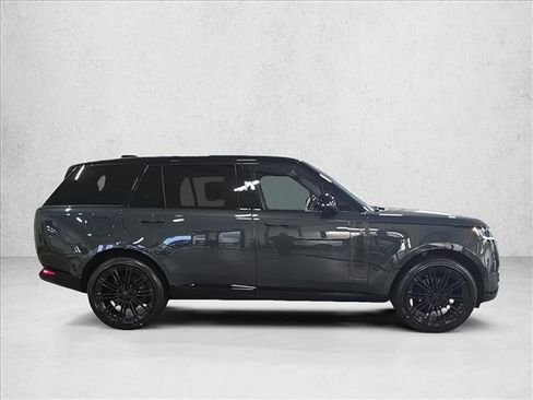 New 2026 Land Rover Range Rover Long Wheelbase SE image 4