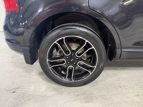 Used 2013 Ford Edge SEL image 9