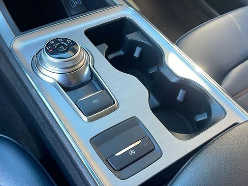 Used 2022 Ford Edge SEL w/ Sport Appearance Package image 21