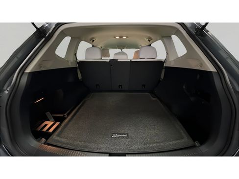 Used 2020 Volkswagen Tiguan S image 15