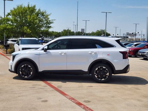 New 2026 Kia Sorento S FWD image 3