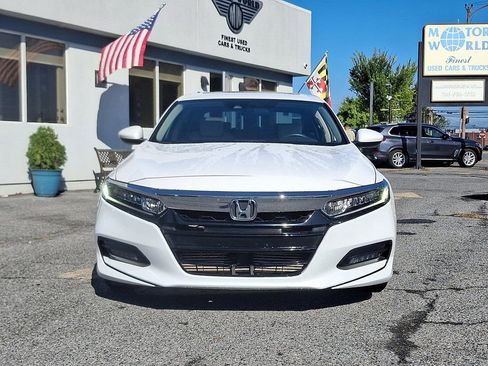 Used 2018 Honda Accord EX image 2