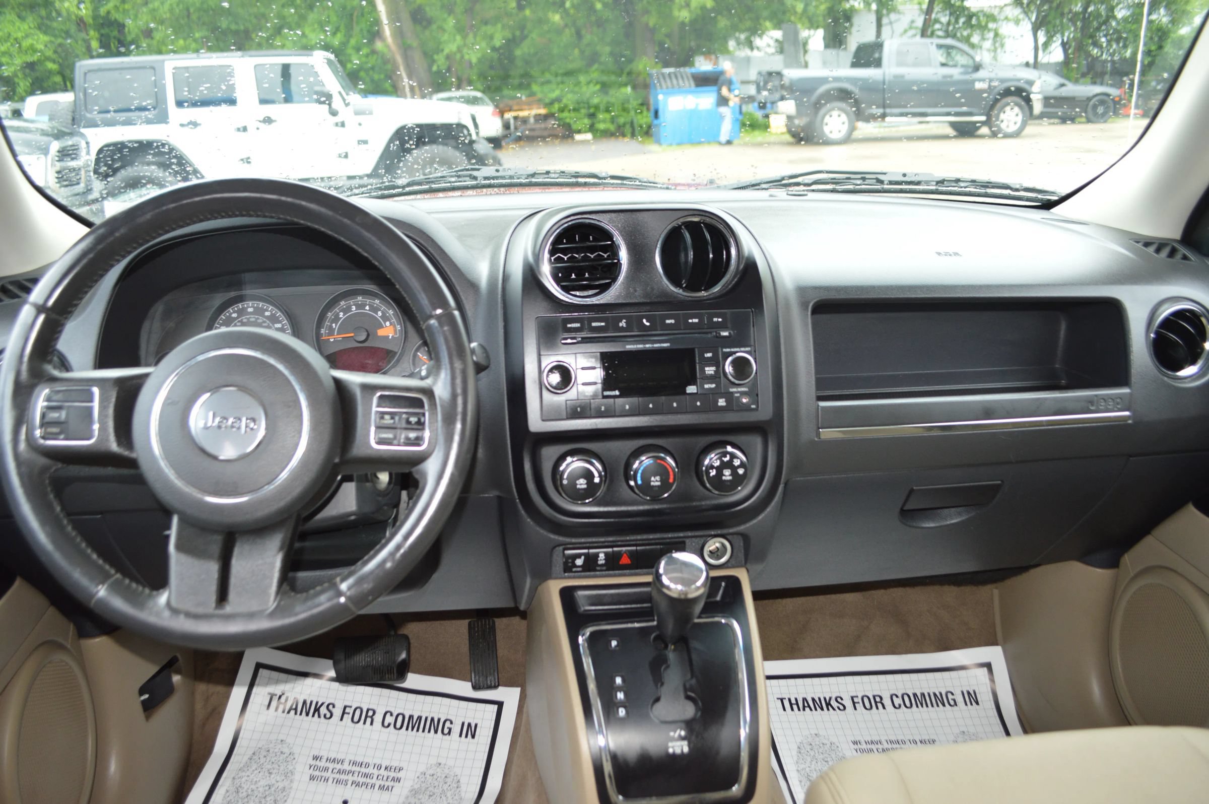 Used 2016 Jeep Patriot Latitude FWD image 16