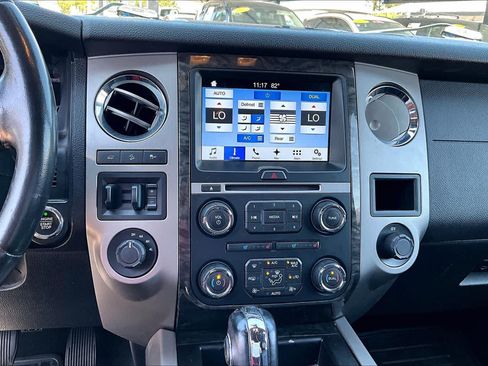 Used 2017 Ford Expedition EL Limited w/ Equipment Group 301A AWD/4WD image 30