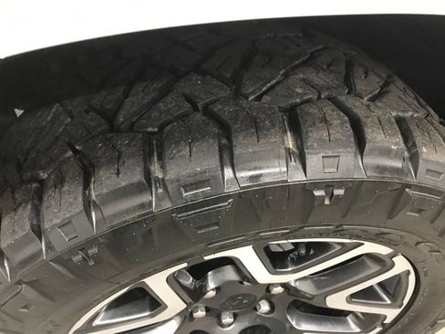 Used 2025 RAM 1500 Laramie image 40