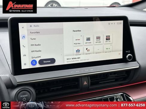 Used 2024 Toyota Prius Prime FWD image 32