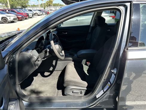 Used 2024 Honda Accord EX image 2
