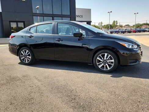 Used 2024 Nissan Versa SV FWD image 6