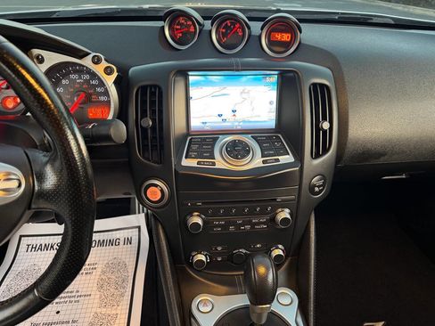 Used 2014 Nissan 370Z Touring w/ Sport Package image 16