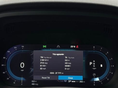 Certified 2023 Volvo XC60 B5 Plus w/ Climate Package image 20