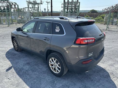 Used 2015 Jeep Cherokee Latitude w/ Comfort/Convenience Group AWD/4WD image 6