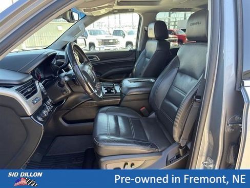 Used 2018 GMC Yukon XL Denali w/ Denali Ultimate Package AWD/4WD image 16