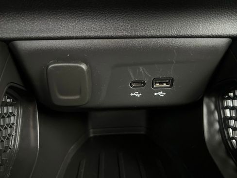 Used 2025 Chevrolet TrailBlazer LT AWD/4WD image 50