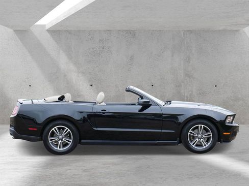 Used 2012 Ford Mustang Premium RWD image 2