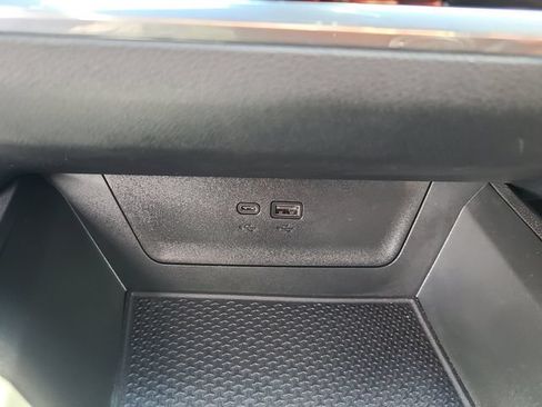 New 2026 Chevrolet Equinox LT w/ Safety and Technology Package FWD image 32