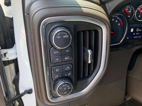 Used 2020 Chevrolet Silverado 1500 LTZ w/ LTZ Premium Package AWD/4WD image 16