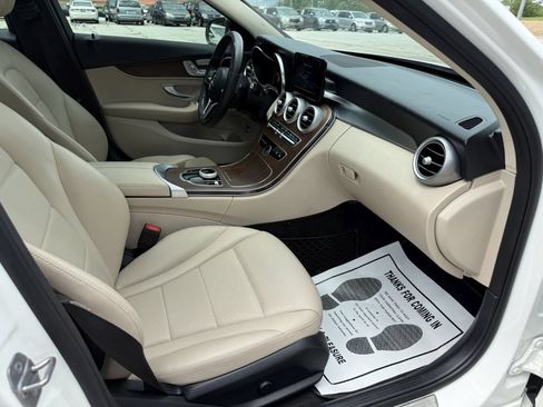Used 2019 Mercedes-Benz C 300 Sedan w/ Premium Package image 27