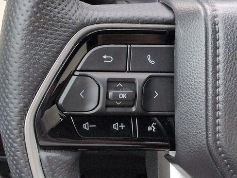 Used 2025 Toyota Sequoia Capstone AWD/4WD image 25