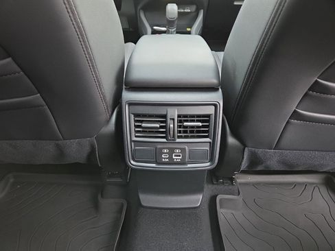 Certified 2025 Subaru Forester Premium w/ Convenience Package #1 image 31