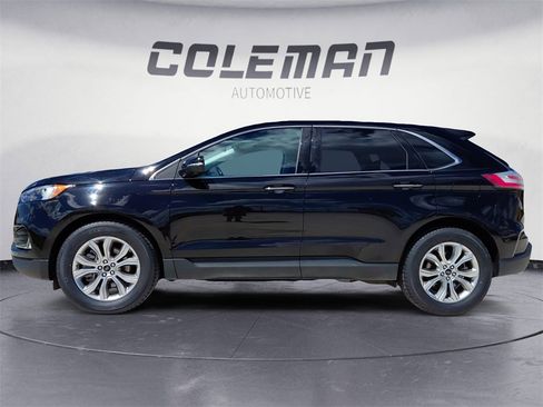 Used 2024 Ford Edge Titanium image 2