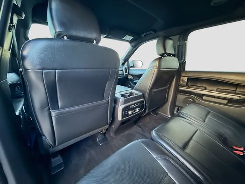 Used 2018 Ford Expedition Max XLT w/ Equipment Group 202A image 23
