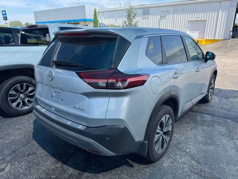 Used 2023 Nissan Rogue SV AWD/4WD image 6