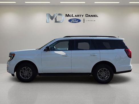 Used 2025 Ford Expedition Active AWD/4WD image 3