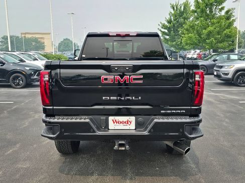 Certified 2025 GMC Sierra 2500 Denali w/ Denali Reserve Package AWD/4WD image 9