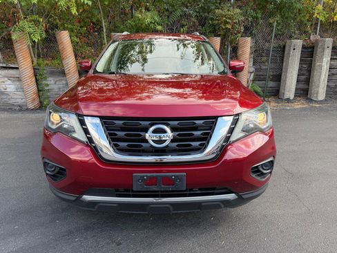 Used 2018 Nissan Pathfinder S image 2