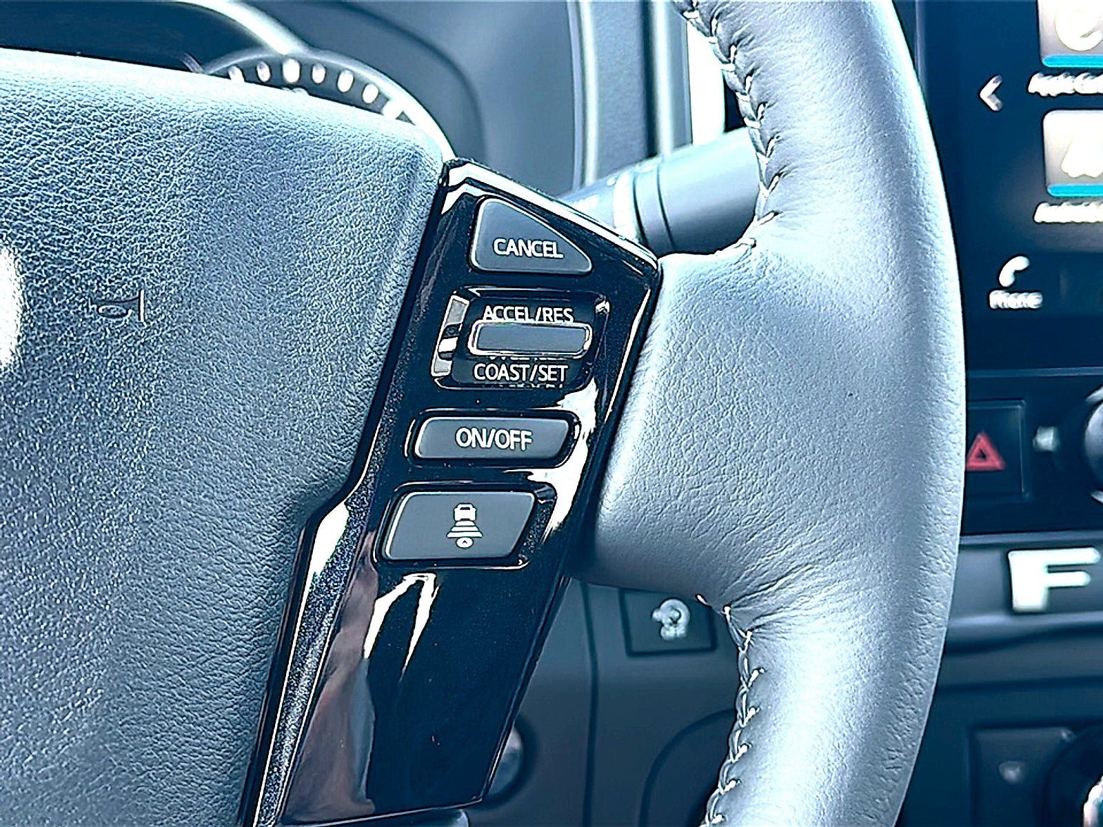 New 2027 Nissan Frontier SV w/ All-Weather Content Package RWD image 18