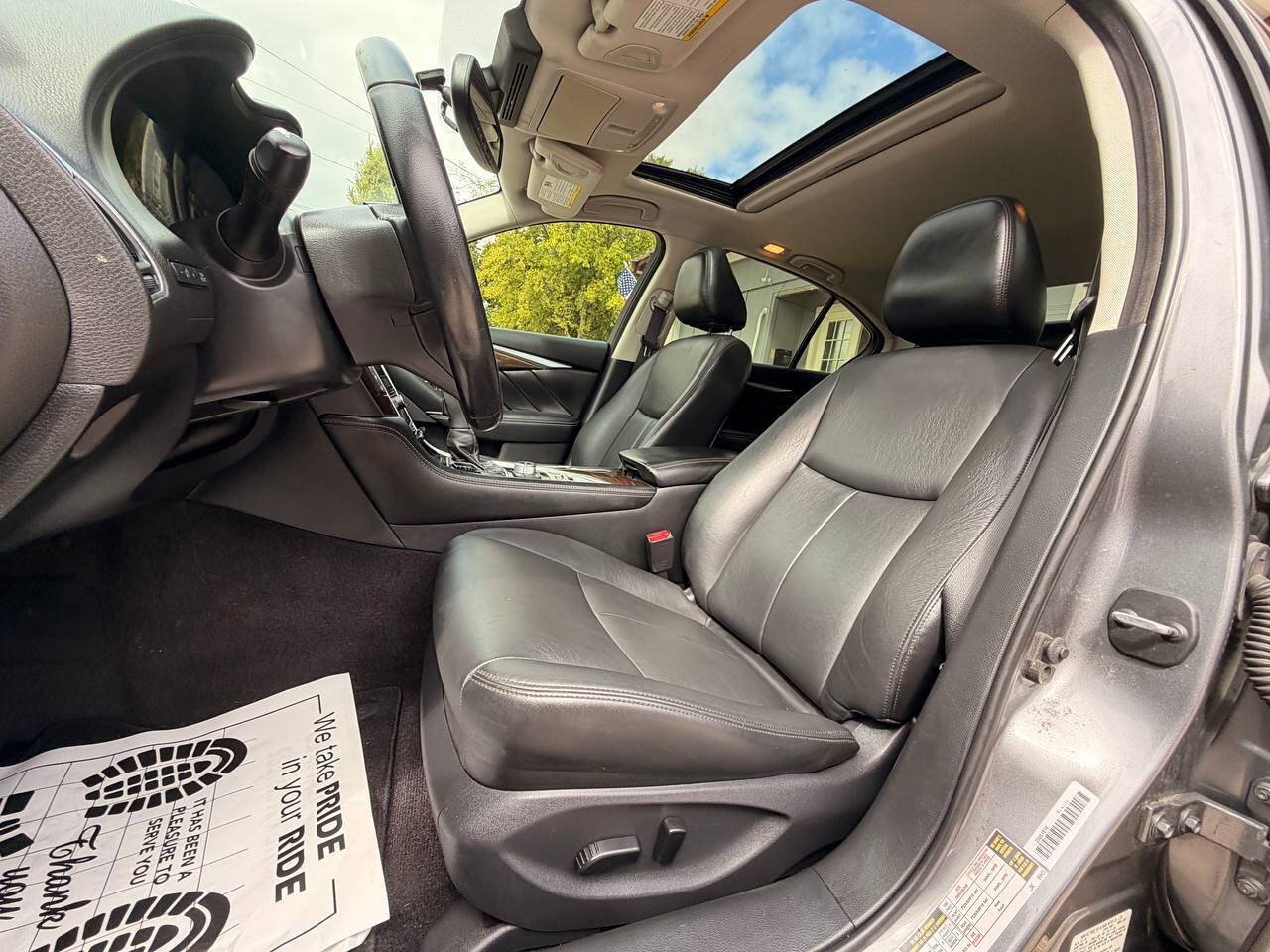 Used 2018 INFINITI Q50 Luxe w/ Cargo Package (L95) RWD image 11