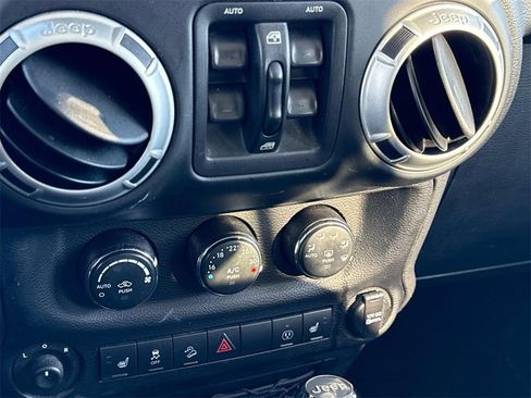 Used 2014 Jeep Wrangler Unlimited Sahara w/ Dual Top Group image 17