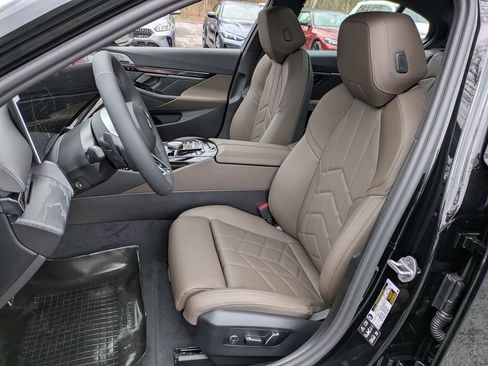 New 2026 BMW 530i xDrive w/ M Sport Package image 8